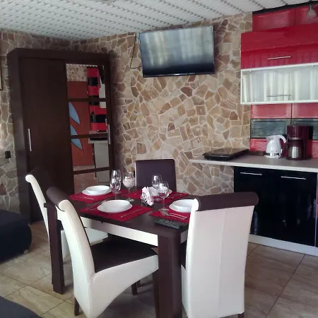Apartament Z 1 Sypialnia 아파트 슈비노우이스쳬