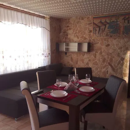 Apartament Z 1 Sypialnia 아파트 슈비노우이스쳬